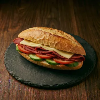 Pastırmalı Sandviç