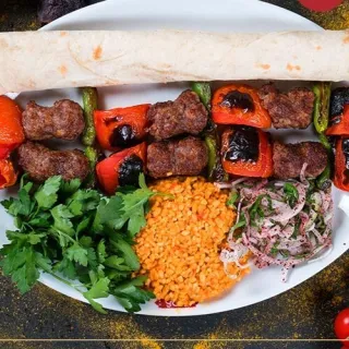 Domatesli Kebap