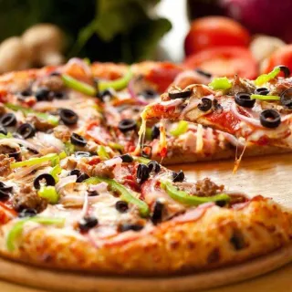 Sebzeli Pizza